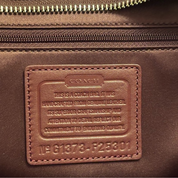 LIKE NEW Coach Taylor Suede Alexis Carryall Satchel Bag 17x13x5 - Picture 11 of 14